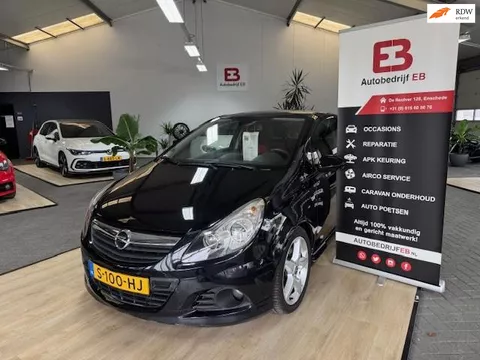Opel Corsa 1.6-16V GSI 150PK! 6 BAK!
